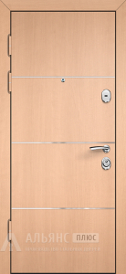 Дверь с декоративным молдингом на массиве №40 внутренняя - фото